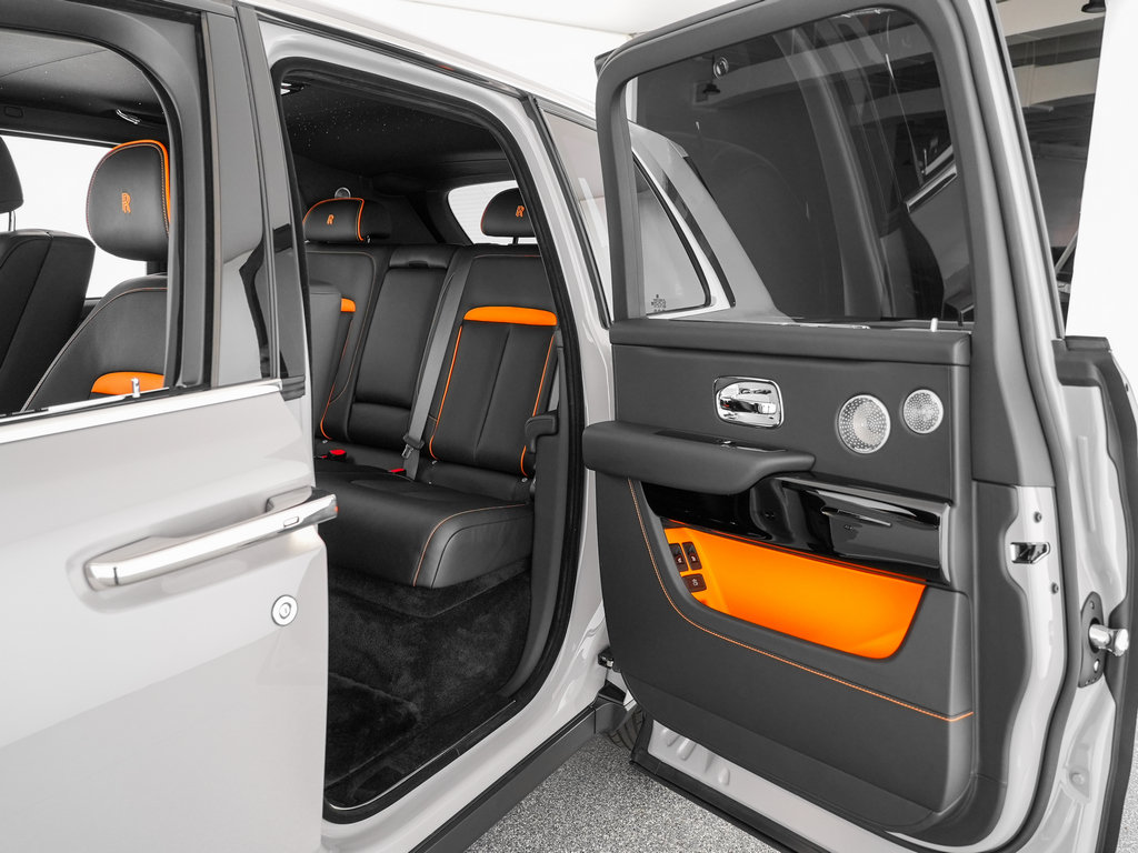 Certified 2024 Rolls-Royce Cullinan AWD/4WD image 26