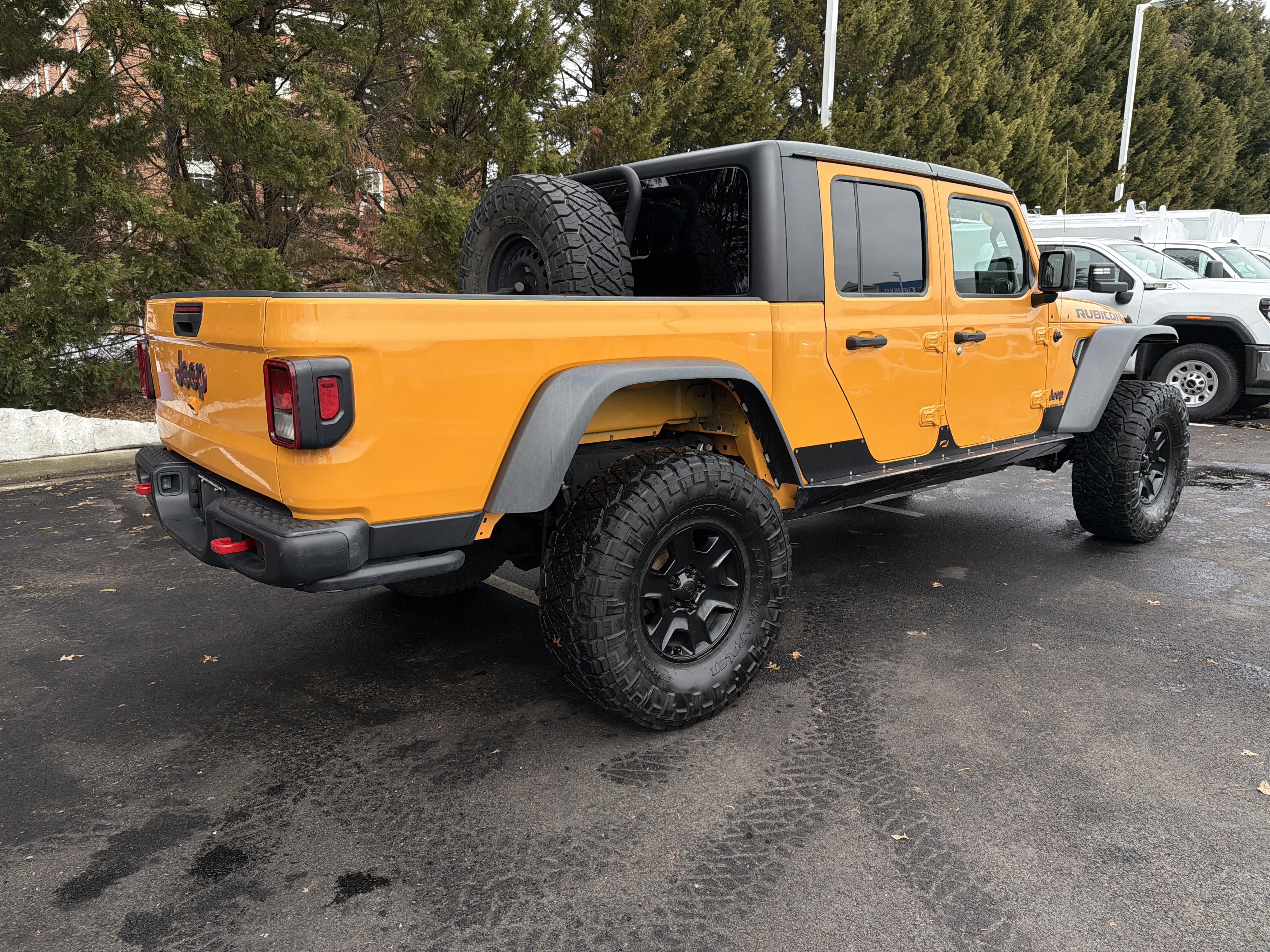 Used 2021 Jeep Gladiator Rubicon w/ Cold Weather Group image 10