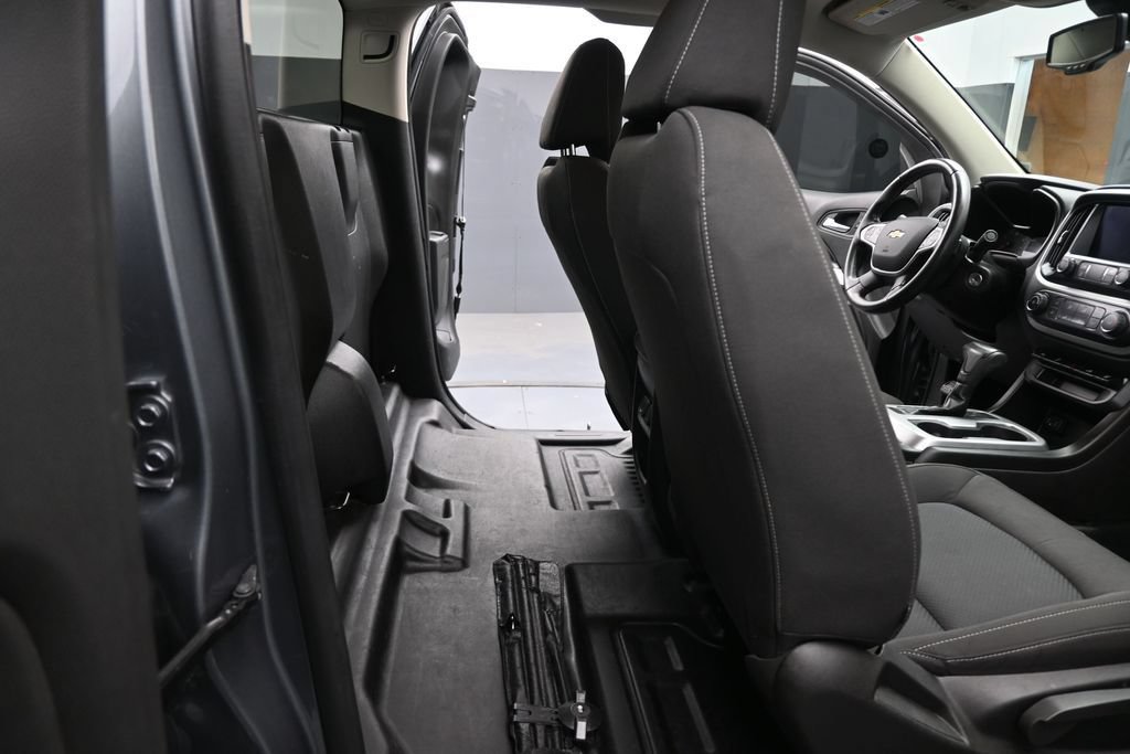 Used 2021 Chevrolet Colorado LT w/ Fleet Safety Package RWD image 10