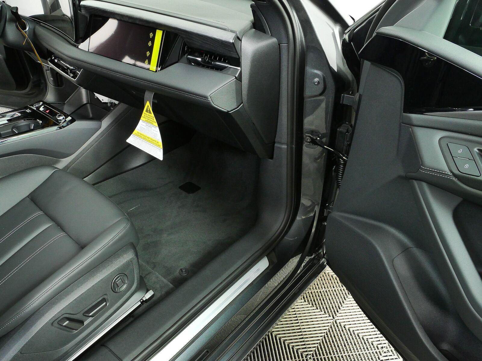 New 2027 Audi A6 e-tron Prestige AWD/4WD image 25
