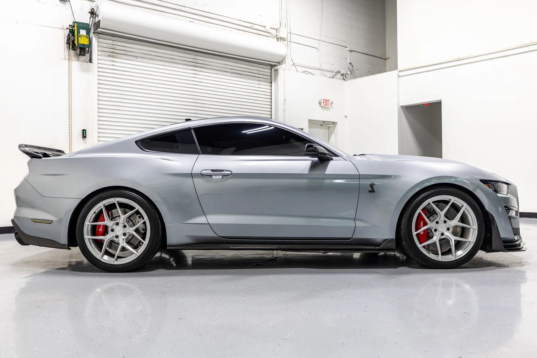 Used 2021 Ford Mustang Shelby GT500 w/ Technology Package RWD image 24