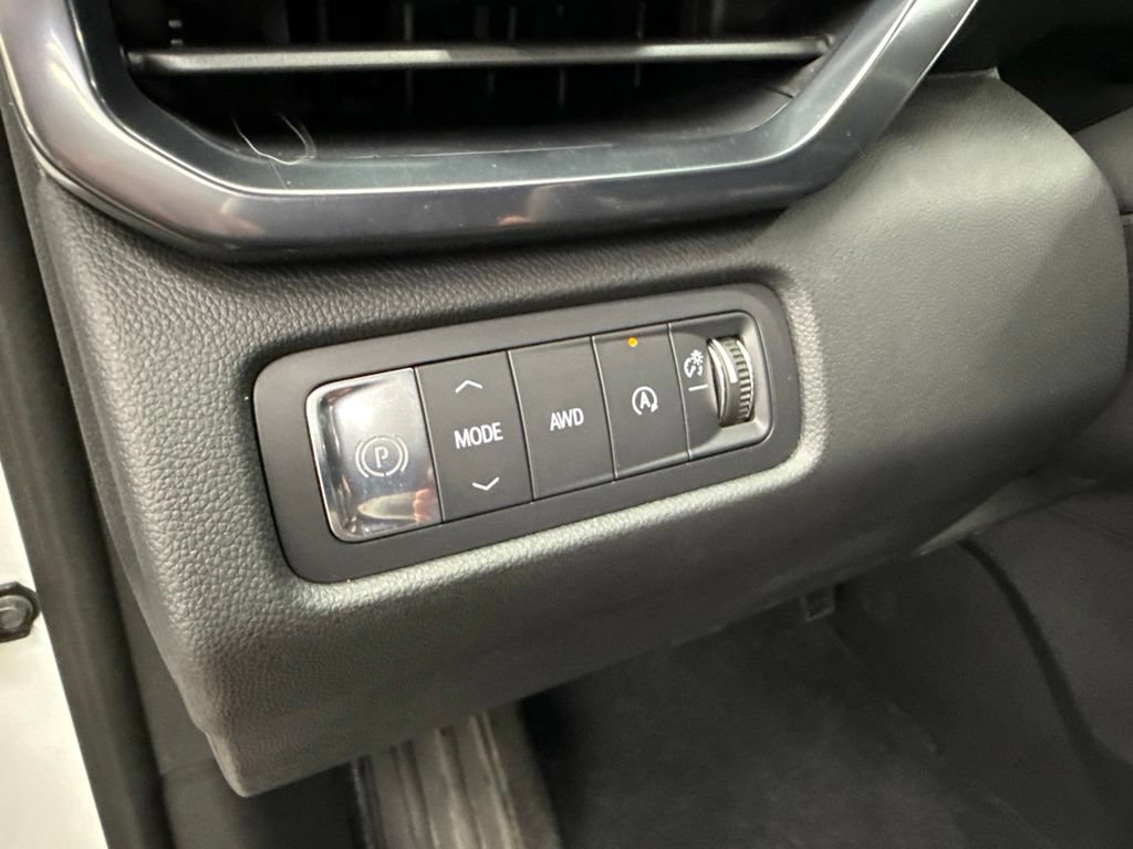 Used 2025 GMC Acadia AT4 w/ LPO, All-Weather Package AWD/4WD image 24