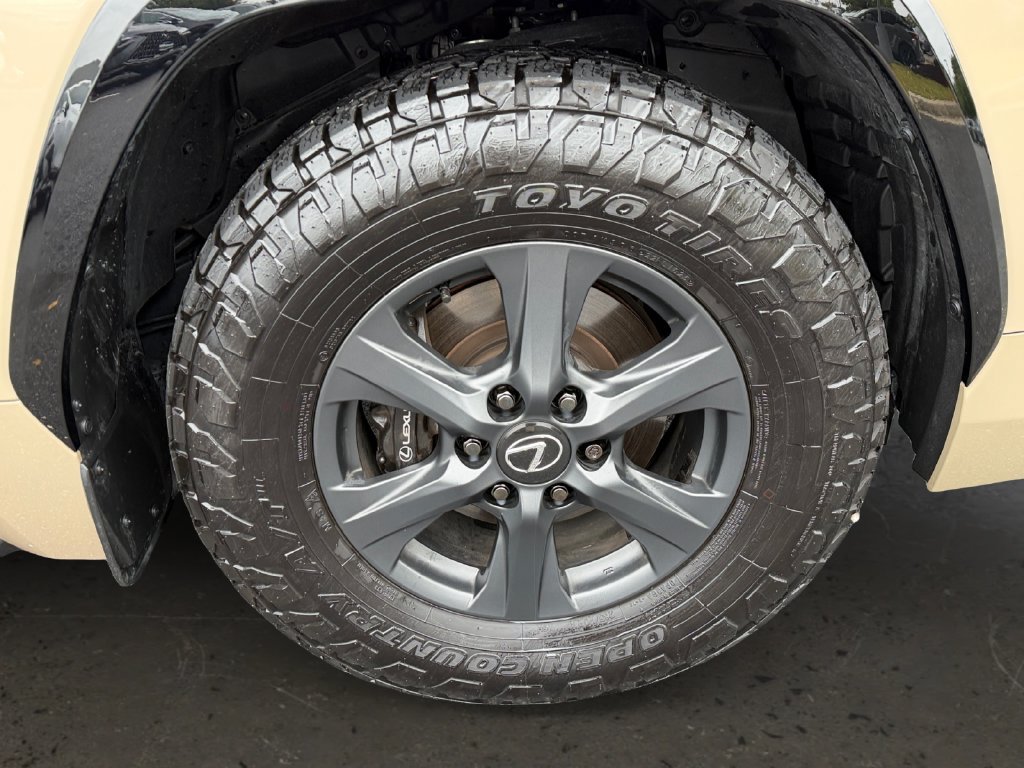 Certified 2025 Lexus LX 700h Overtrail AWD/4WD image 30