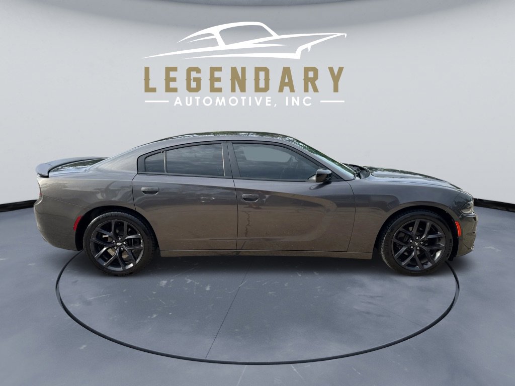 Used 2021 Dodge Charger SXT w/ Blacktop Package image 4