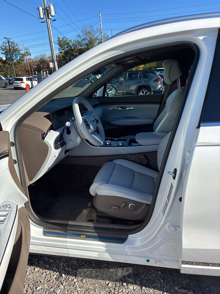 New 2027 Genesis GV70 2.5T Advanced AWD/4WD image 23