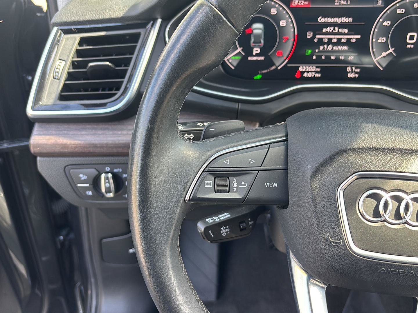 Used 2023 Audi Q5 e Premium Plus AWD/4WD image 22