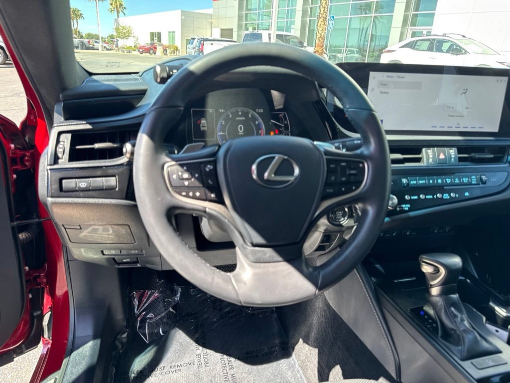 Used 2025 Lexus ES 350 w/ Premium Package FWD image 15