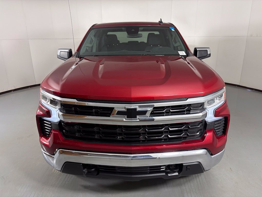 Certified 2022 Chevrolet Silverado 1500 LT w/ Z71 Off-Road Package AWD/4WD image 4