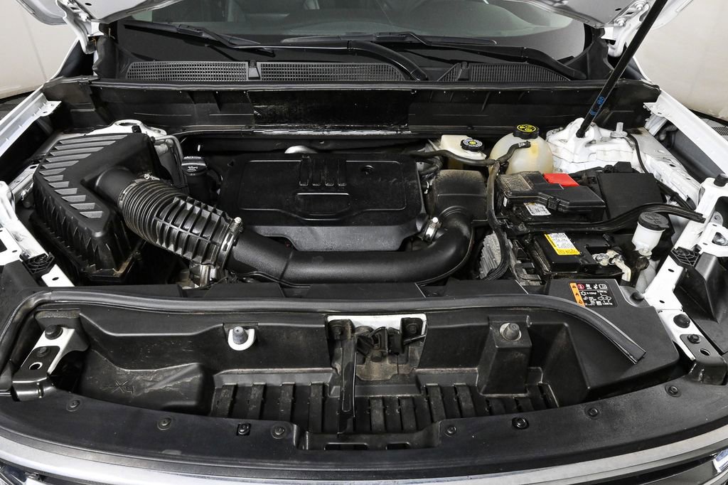 Used 2023 GMC Acadia SLT image 35