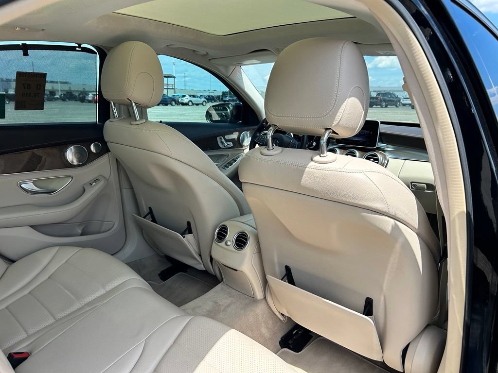 Used 2015 Mercedes-Benz C 300 4MATIC Sedan image 17