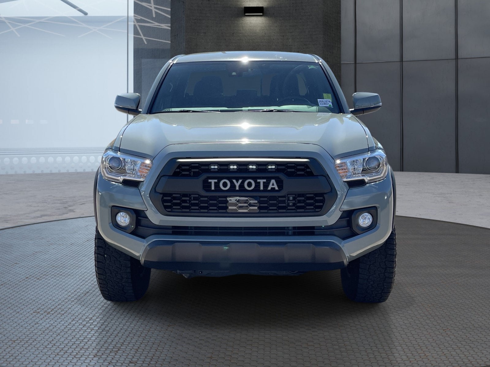 Used 2023 Toyota Tacoma TRD Off-Road w/ Technology Package AWD/4WD image 9