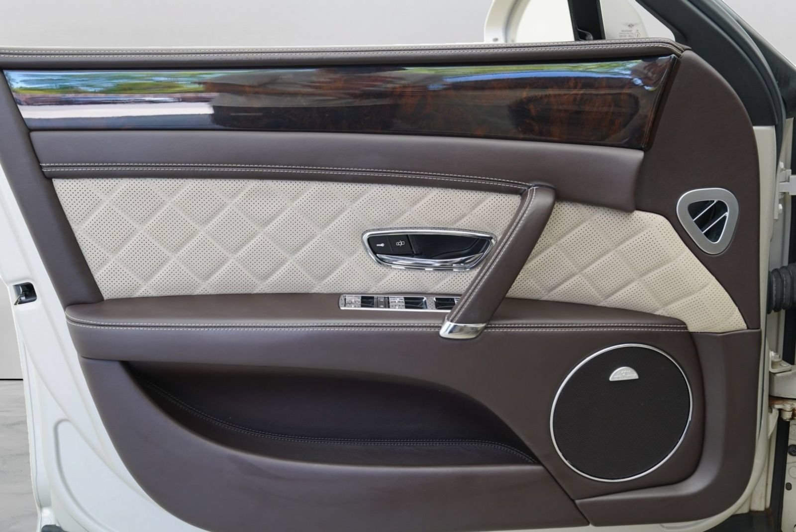 Used 2017 Bentley Flying Spur W12 AWD/4WD image 31