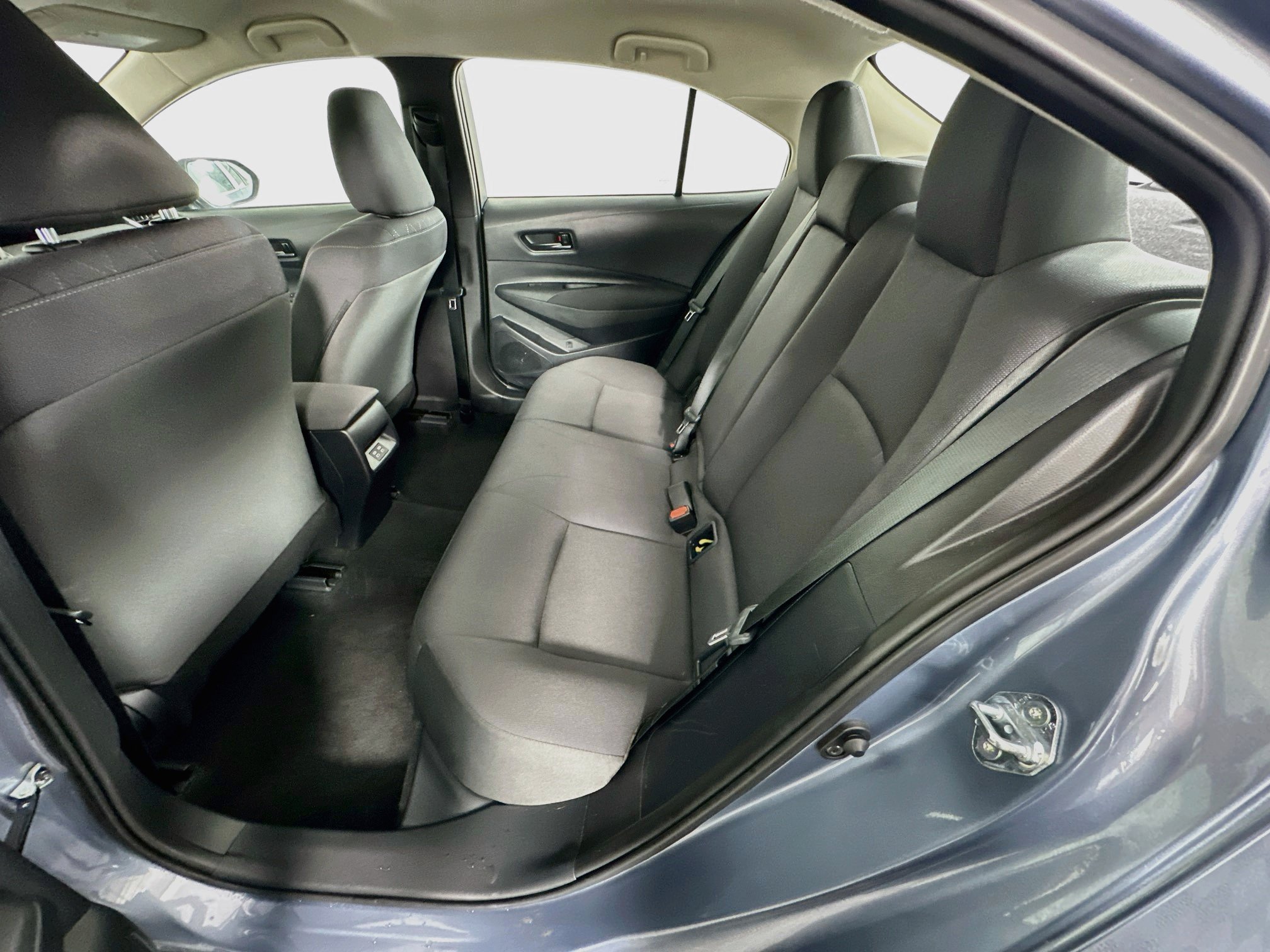 Used 2026 Toyota Corolla LE FWD image 28