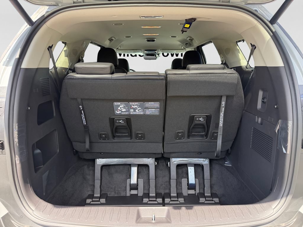 New 2027 Kia Carnival EX w/ Dark Edition Package FWD image 18
