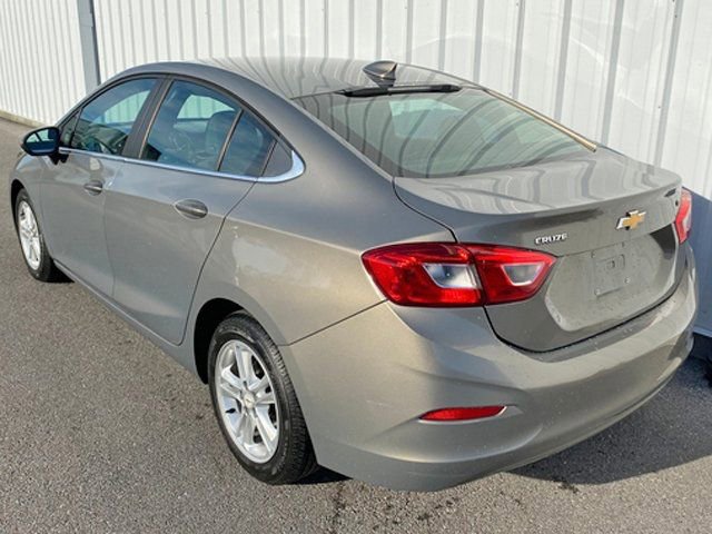 Used 2018 Chevrolet Cruze LT image 6