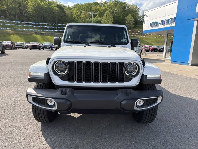 Used 2024 Jeep Gladiator Sport AWD/4WD image 11