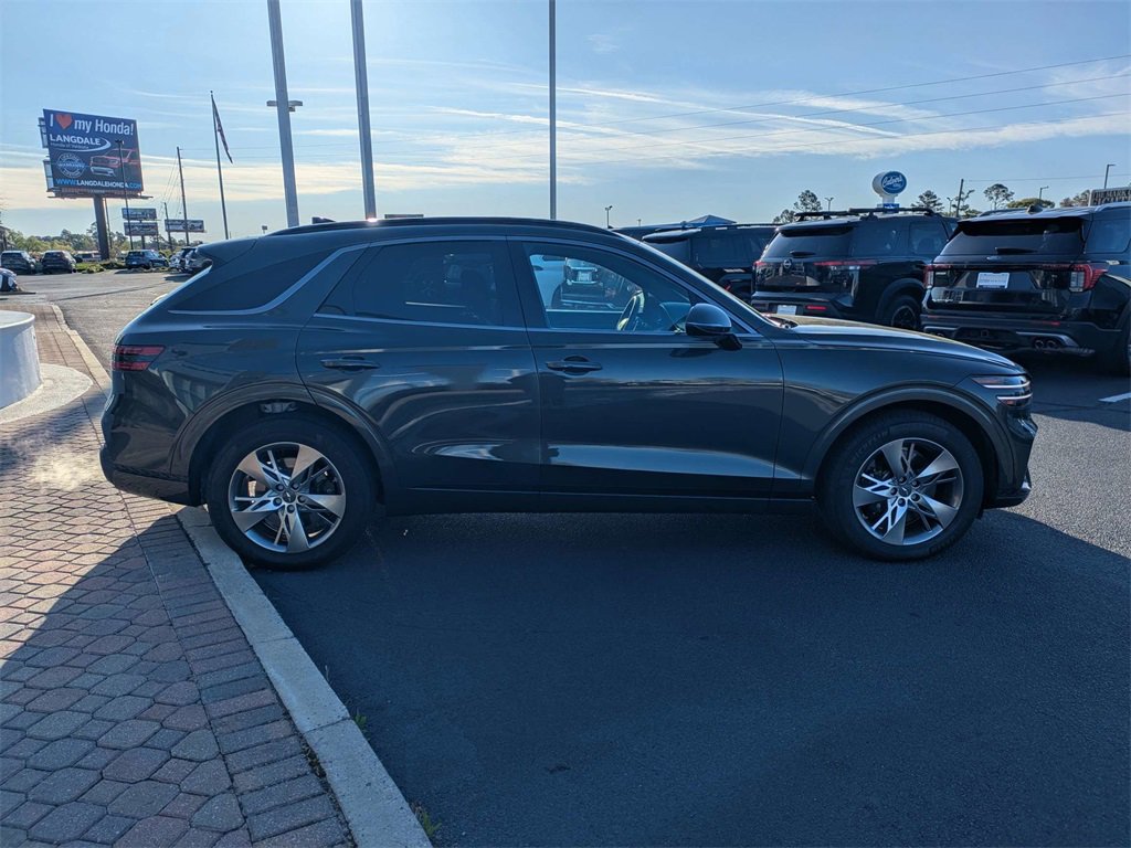 Used 2025 Genesis GV70 3.5T Sport image 4