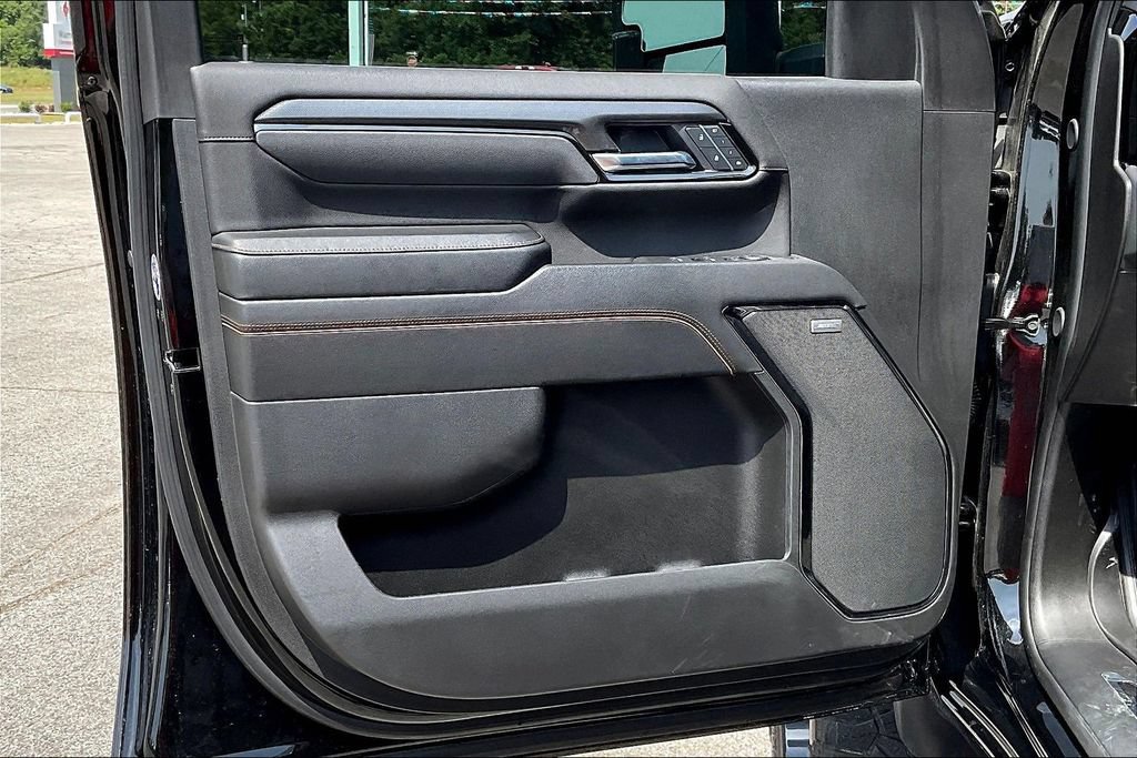 Used 2025 GMC Sierra 2500 AT4 w/ AT4 Premium Plus Package AWD/4WD image 19