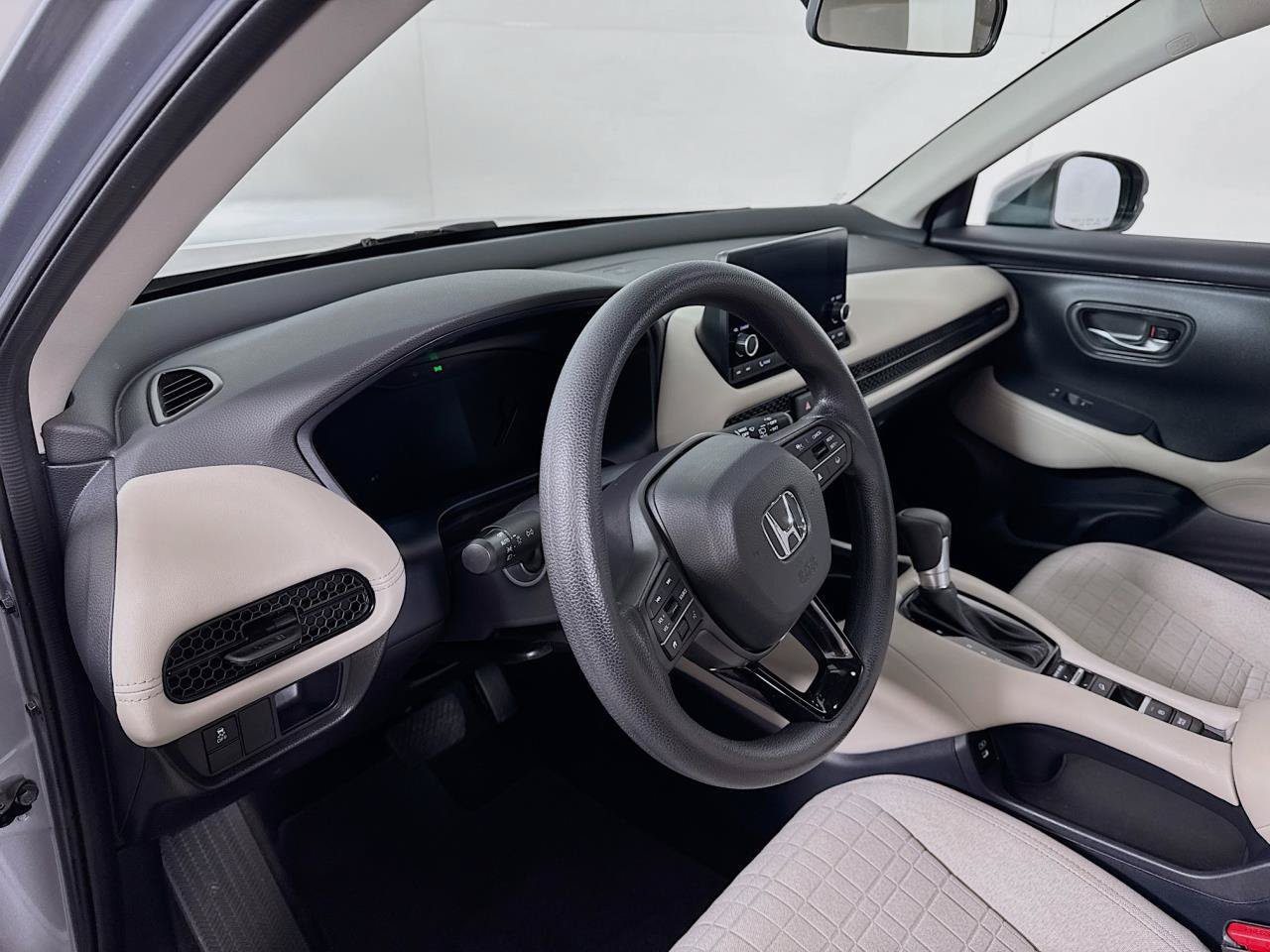 Used 2025 Honda HR-V LX image 20