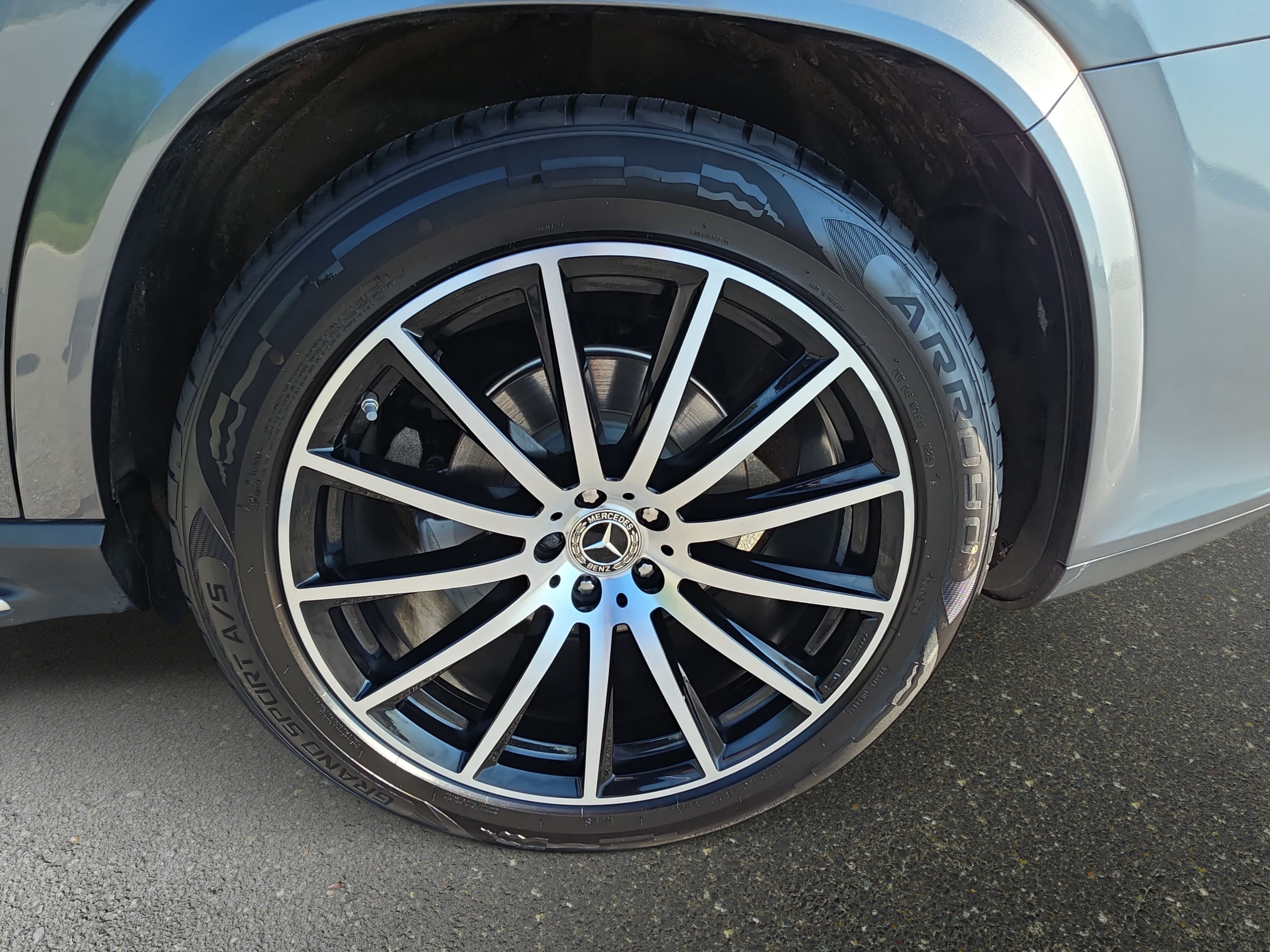 Used 2023 Mercedes-Benz GLS 580 4MATIC image 36