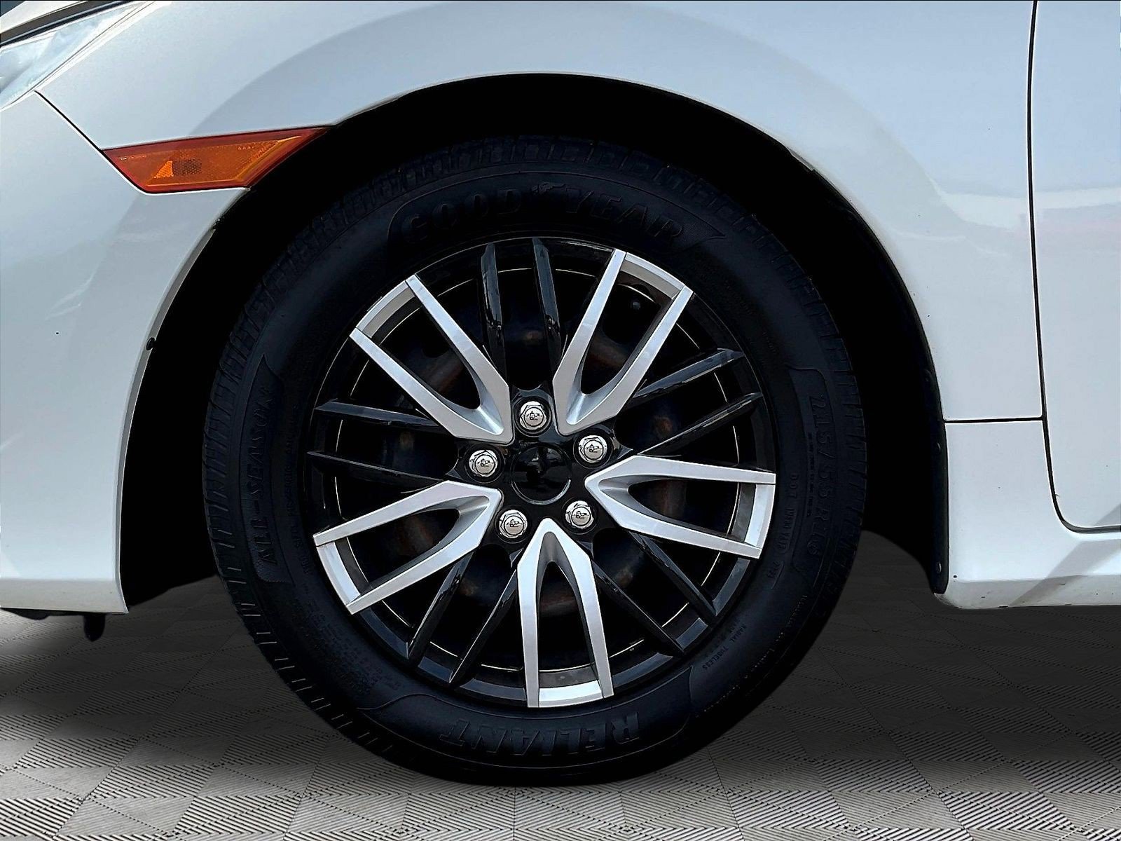 Used 2020 Honda Civic LX image 31