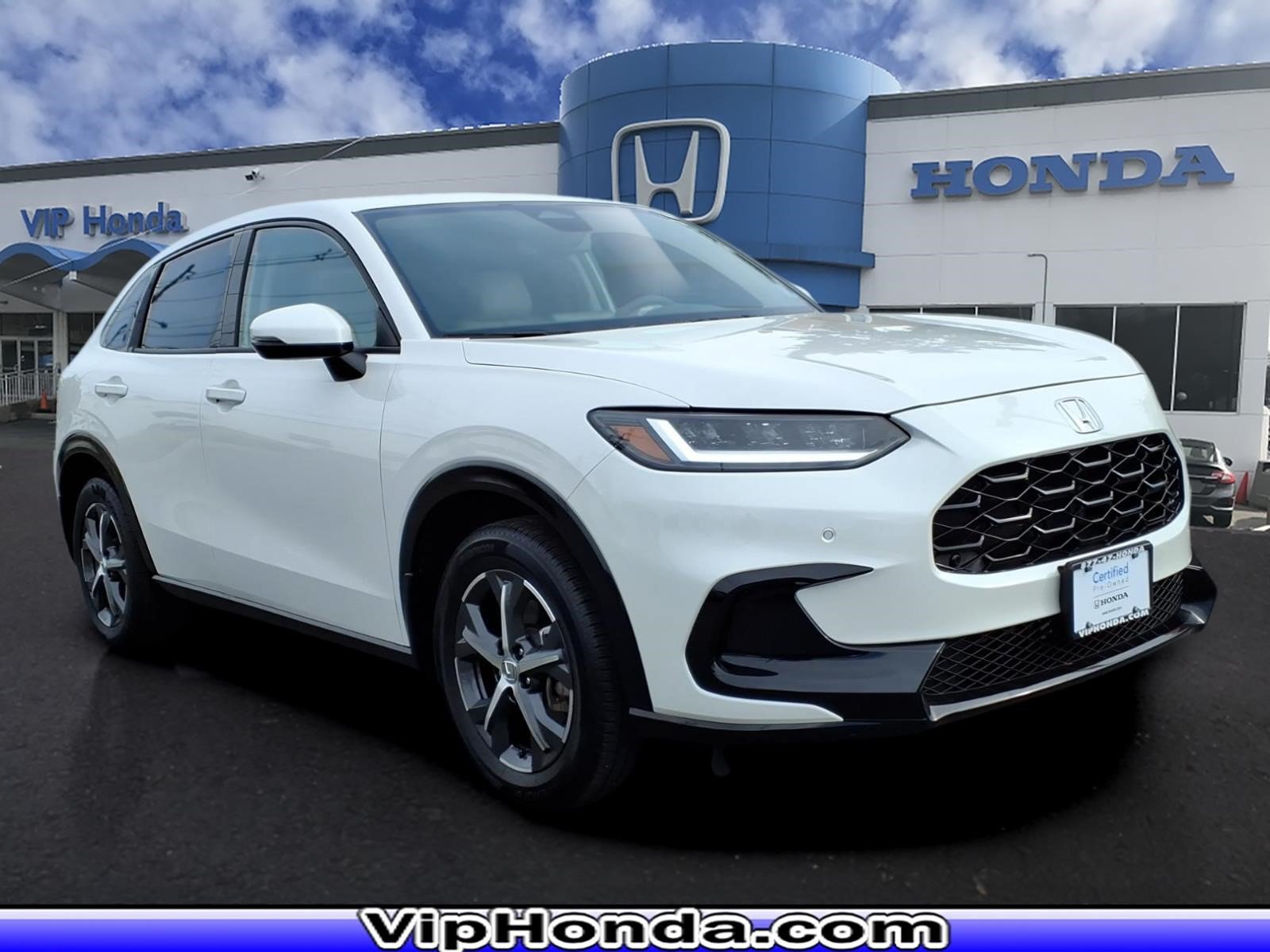 Certified 2024 Honda HR-V EX-L image 1