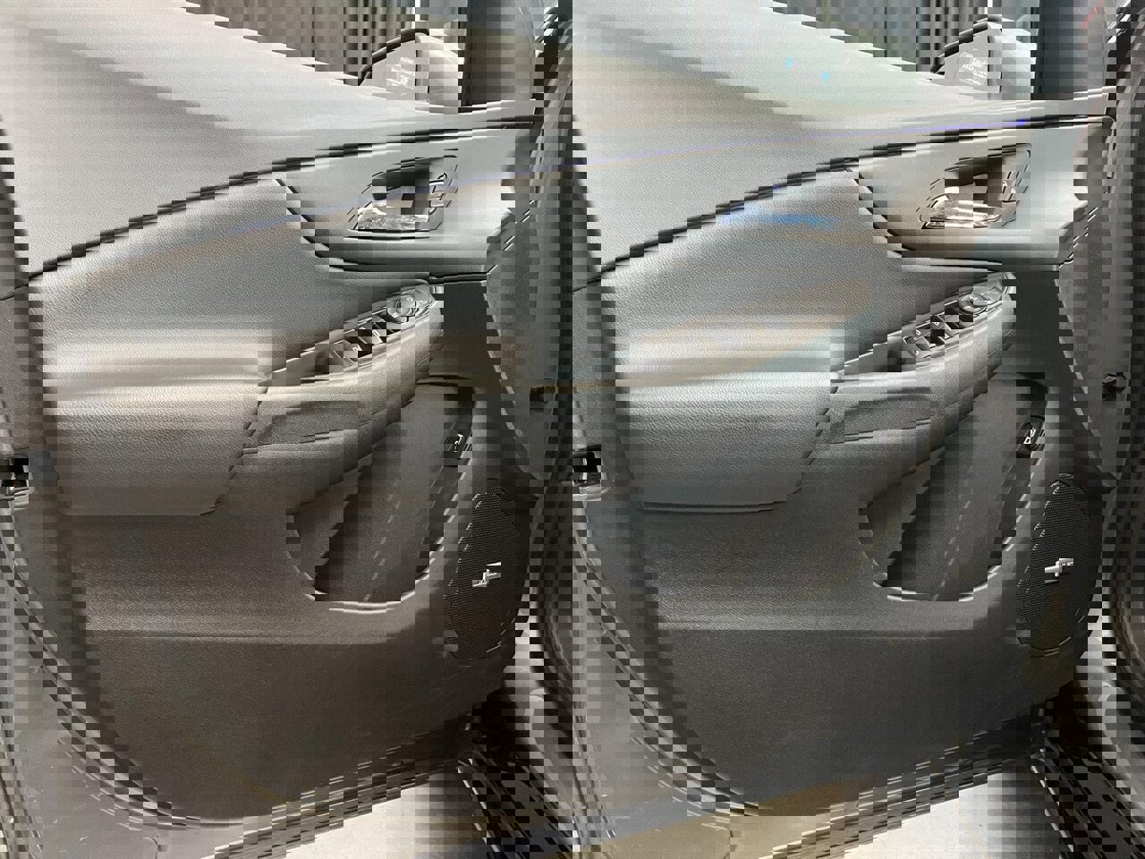 Used 2018 Chevrolet Volt Premier w/ Driver Confidence Package image 16