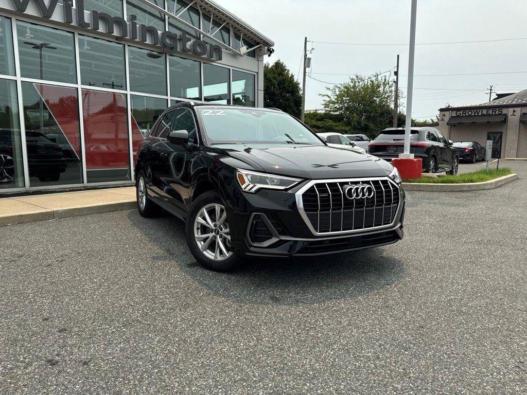 Certified 2022 Audi Q3 2.0T Premium Plus AWD/4WD image 4