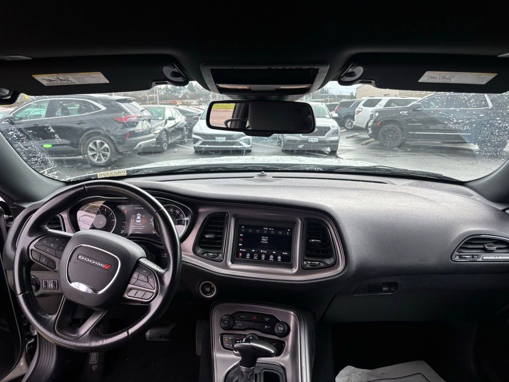Used 2023 Dodge Challenger SXT image 6