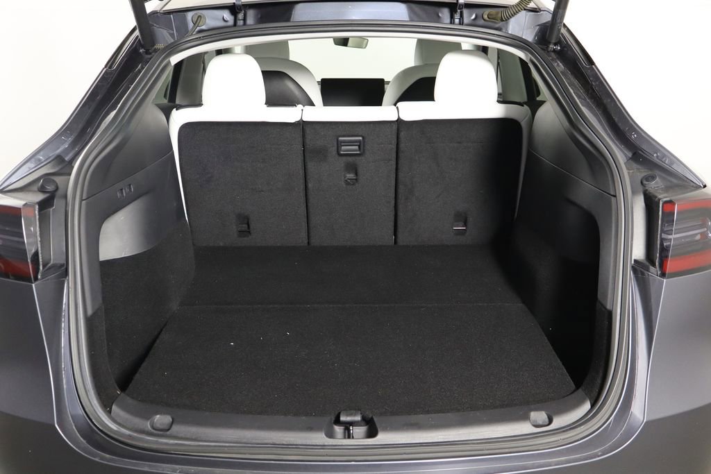 Used 2020 Tesla Model Y Performance image 15