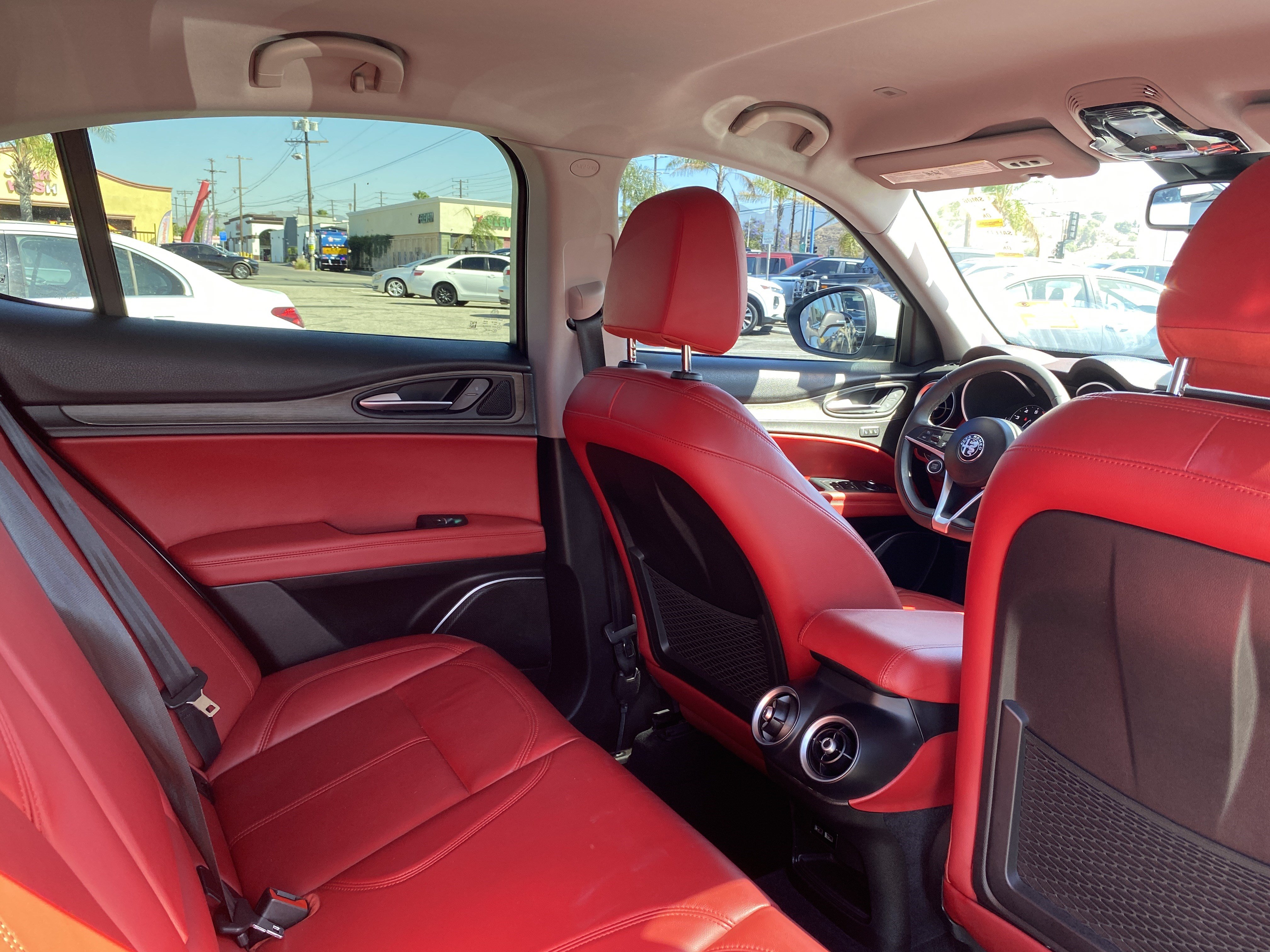 Used 2019 Alfa Romeo Stelvio Ti AWD/4WD image 25