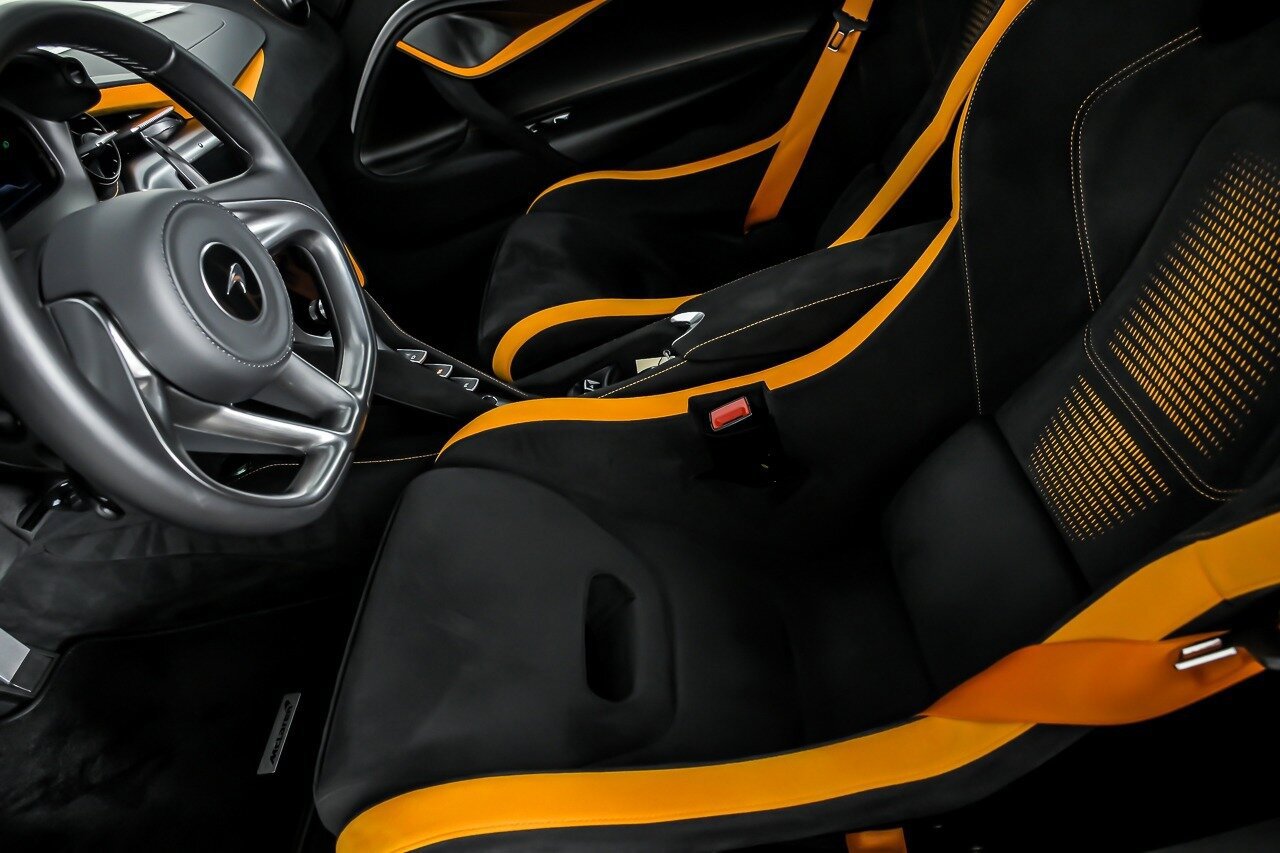 Used 2024 McLaren 750S Spider RWD image 22
