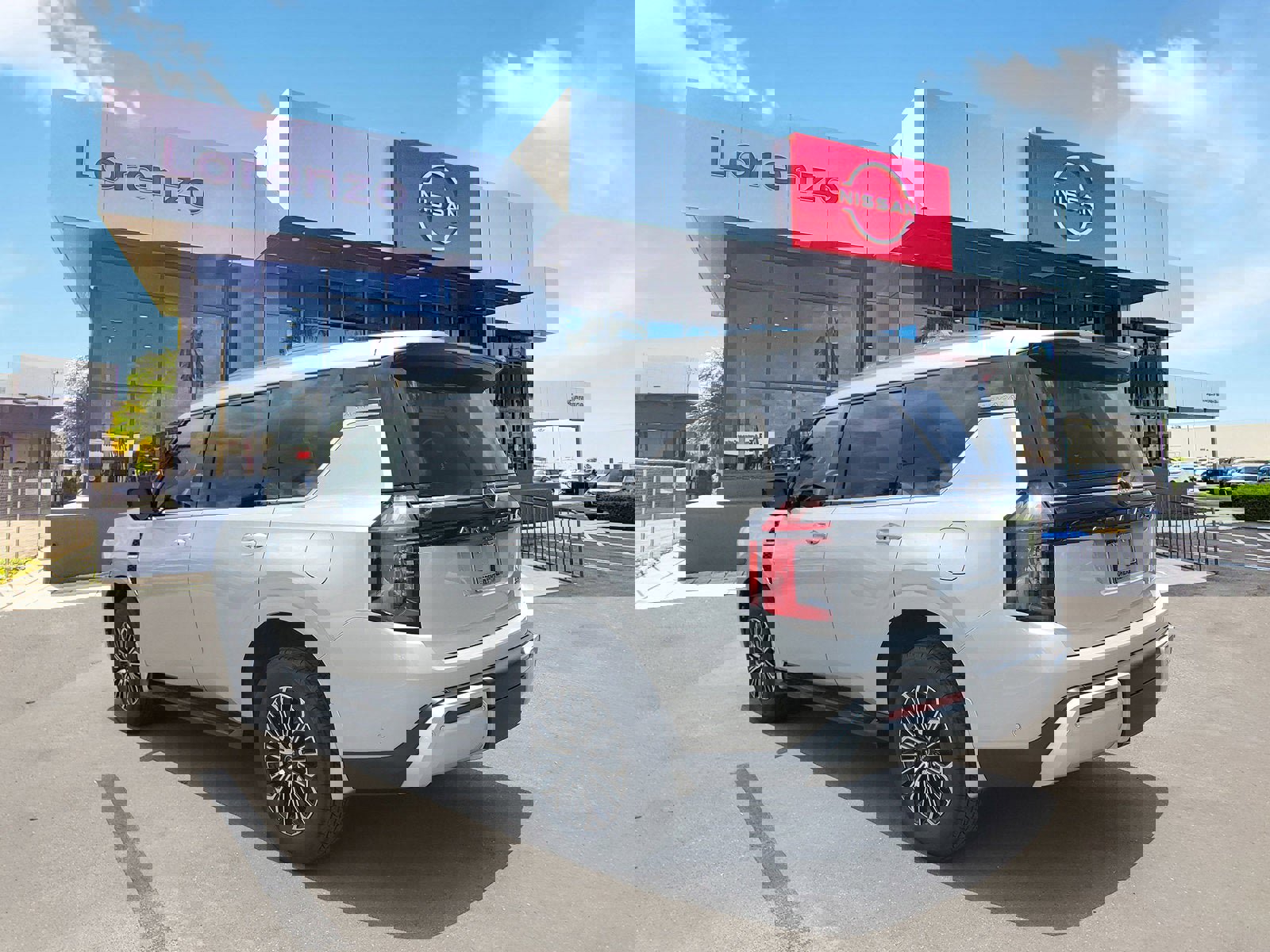 New 2025 Nissan Armada SL w/ Captain's Chari Seat Package image 6