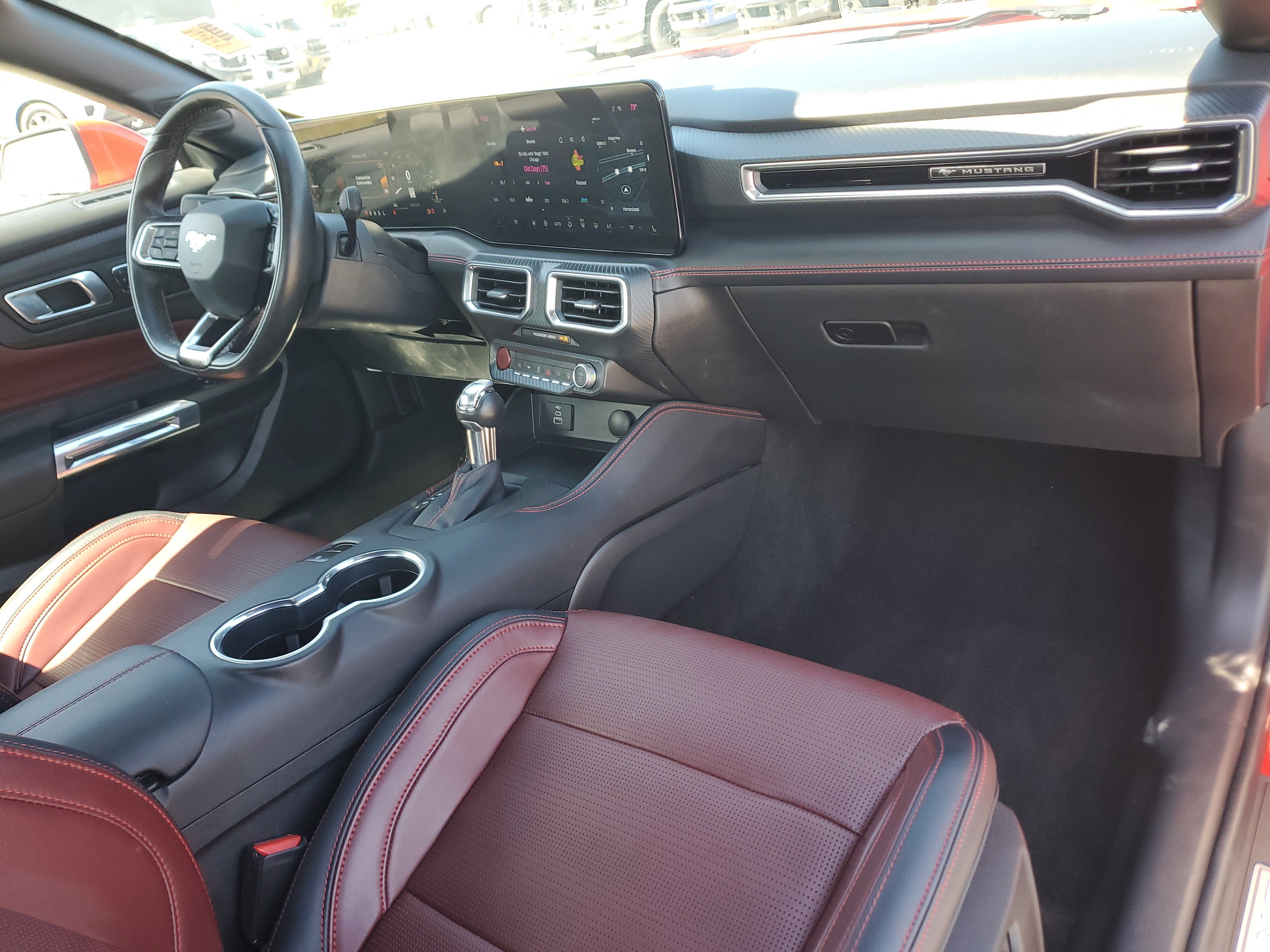 Used 2025 Ford Mustang Premium image 16