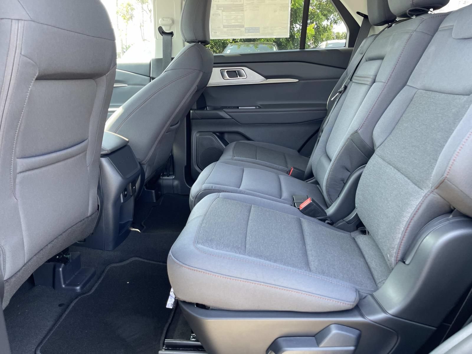 New 2026 Ford Explorer Active RWD image 14
