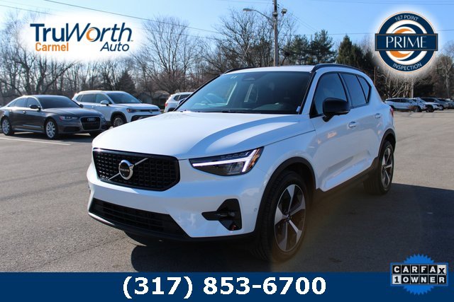 Used 2025 Volvo XC40 B5 Plus