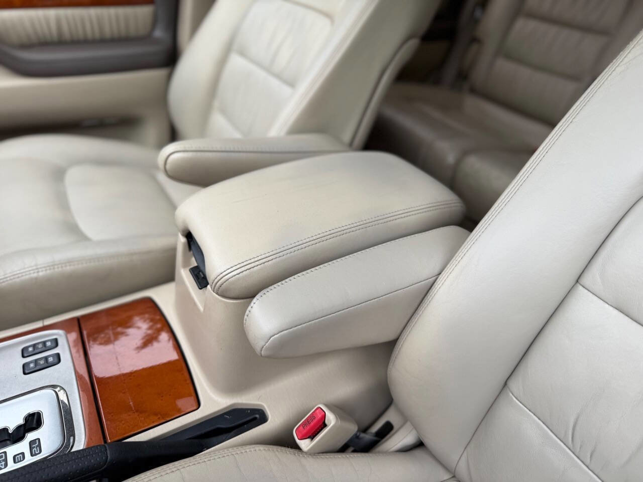 Used 2003 Lexus LX 470 4WD image 22