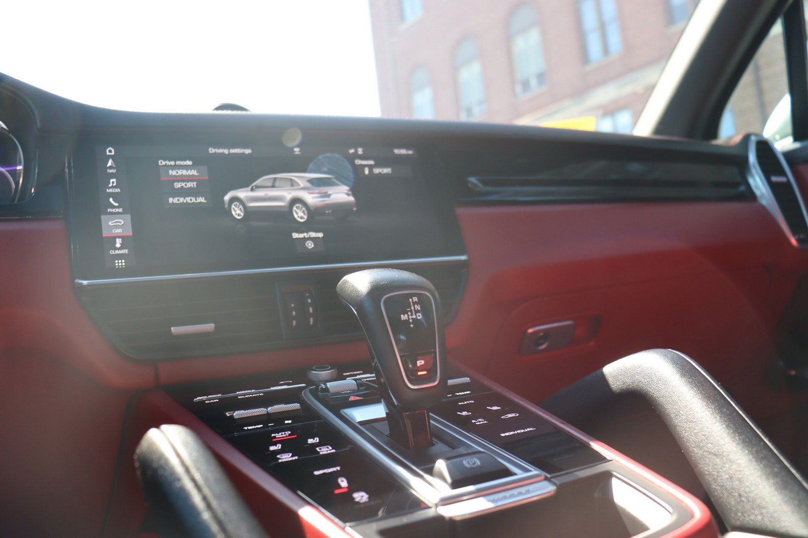 Used 2019 Porsche Cayenne S w/ Premium Plus Package AWD/4WD image 21