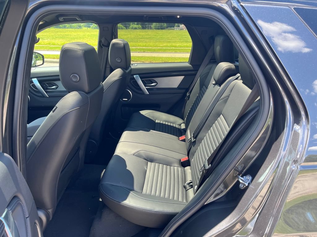 New 2026 Land Rover Discovery Sport Landmark AWD/4WD image 16