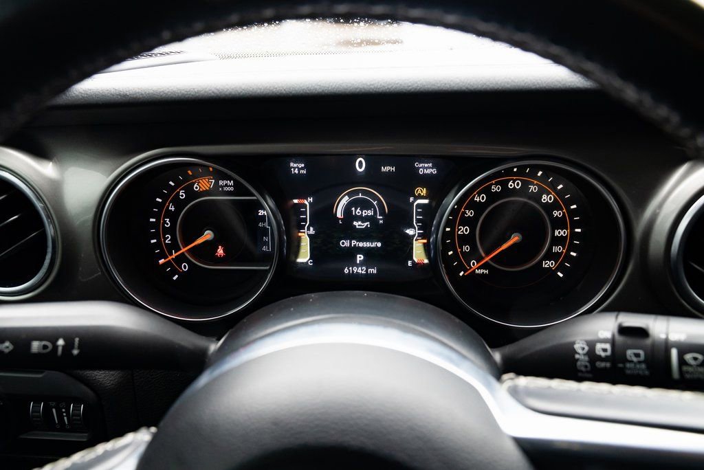 Used 2020 Jeep Wrangler Unlimited Sahara image 12