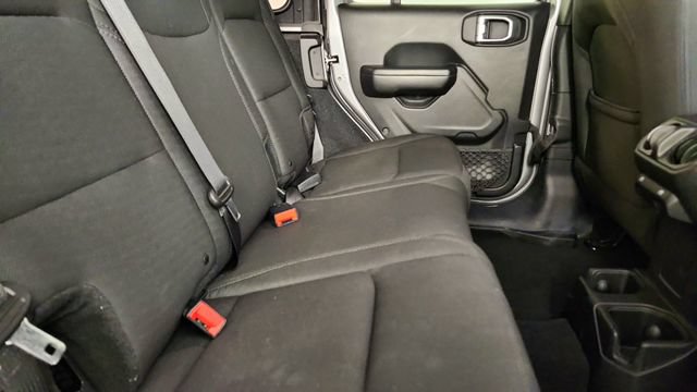 Used 2018 Jeep Wrangler Unlimited Sport S AWD/4WD image 25