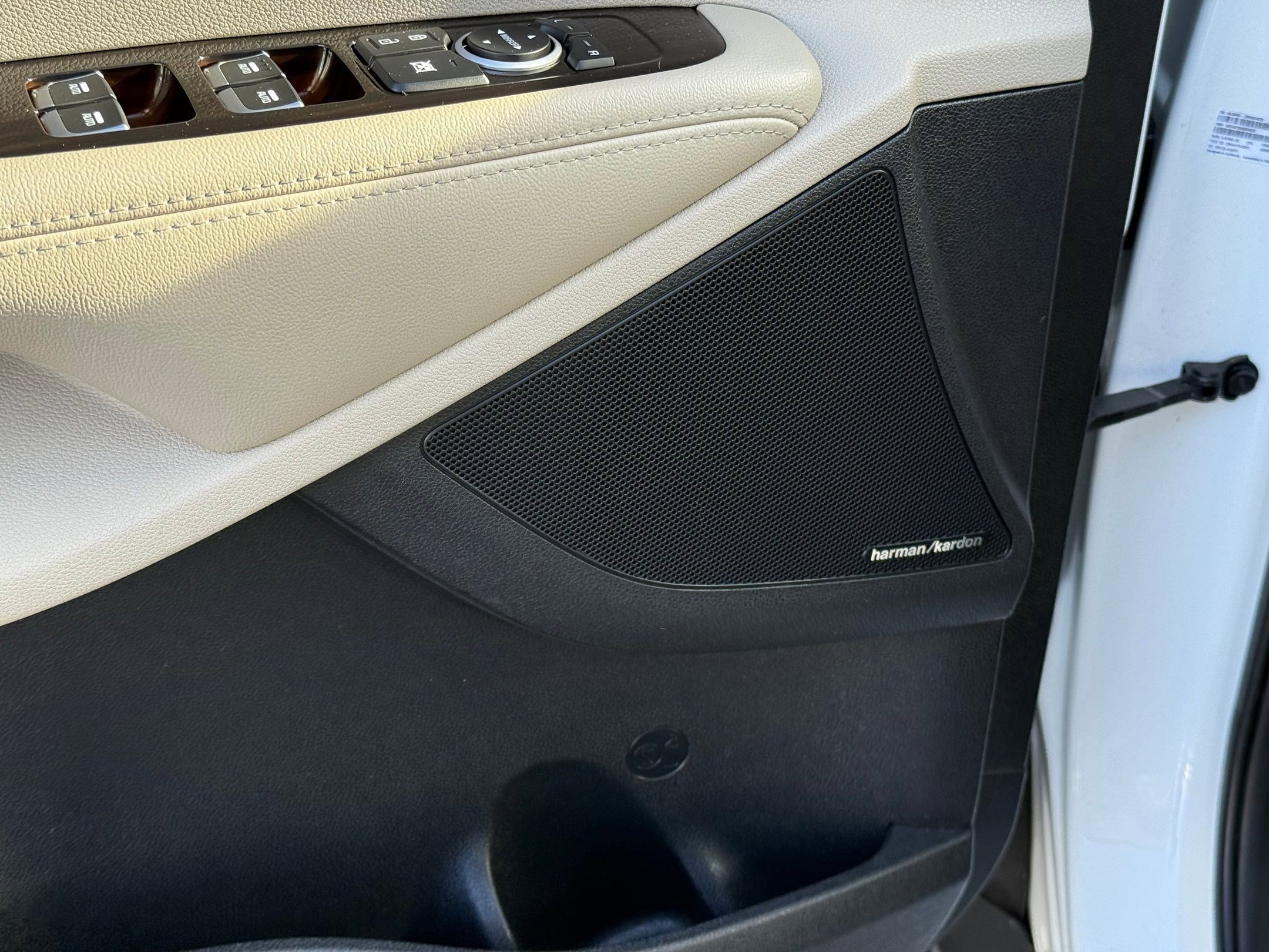 Used 2019 Kia Sorento EX w/ EX Touring Package image 15