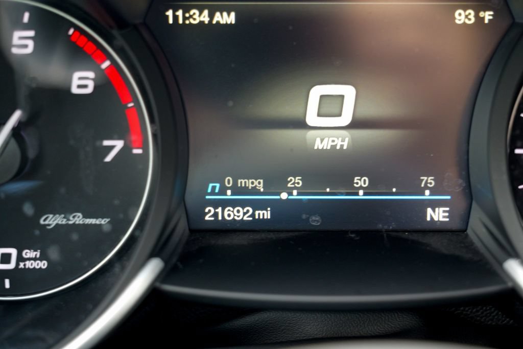 Used 2022 Alfa Romeo Giulia Ti AWD/4WD image 47