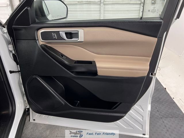 Used 2020 Ford Explorer XLT w/ Comfort Package image 35