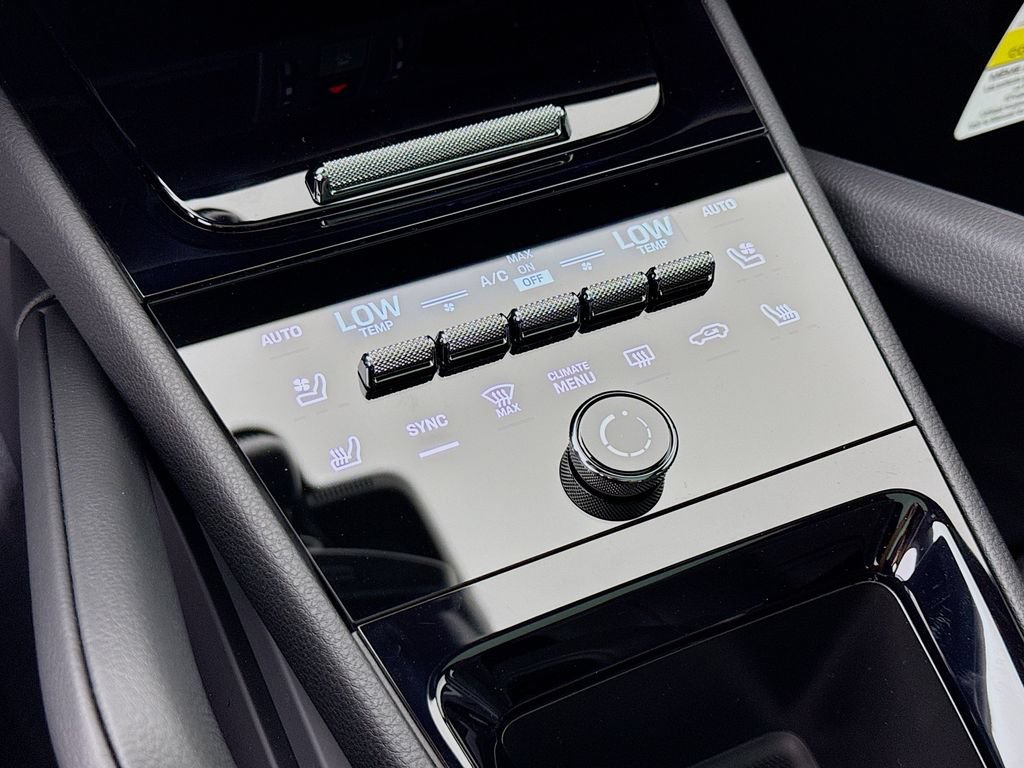 New 2026 Porsche Cayenne Coupe AWD/4WD image 24