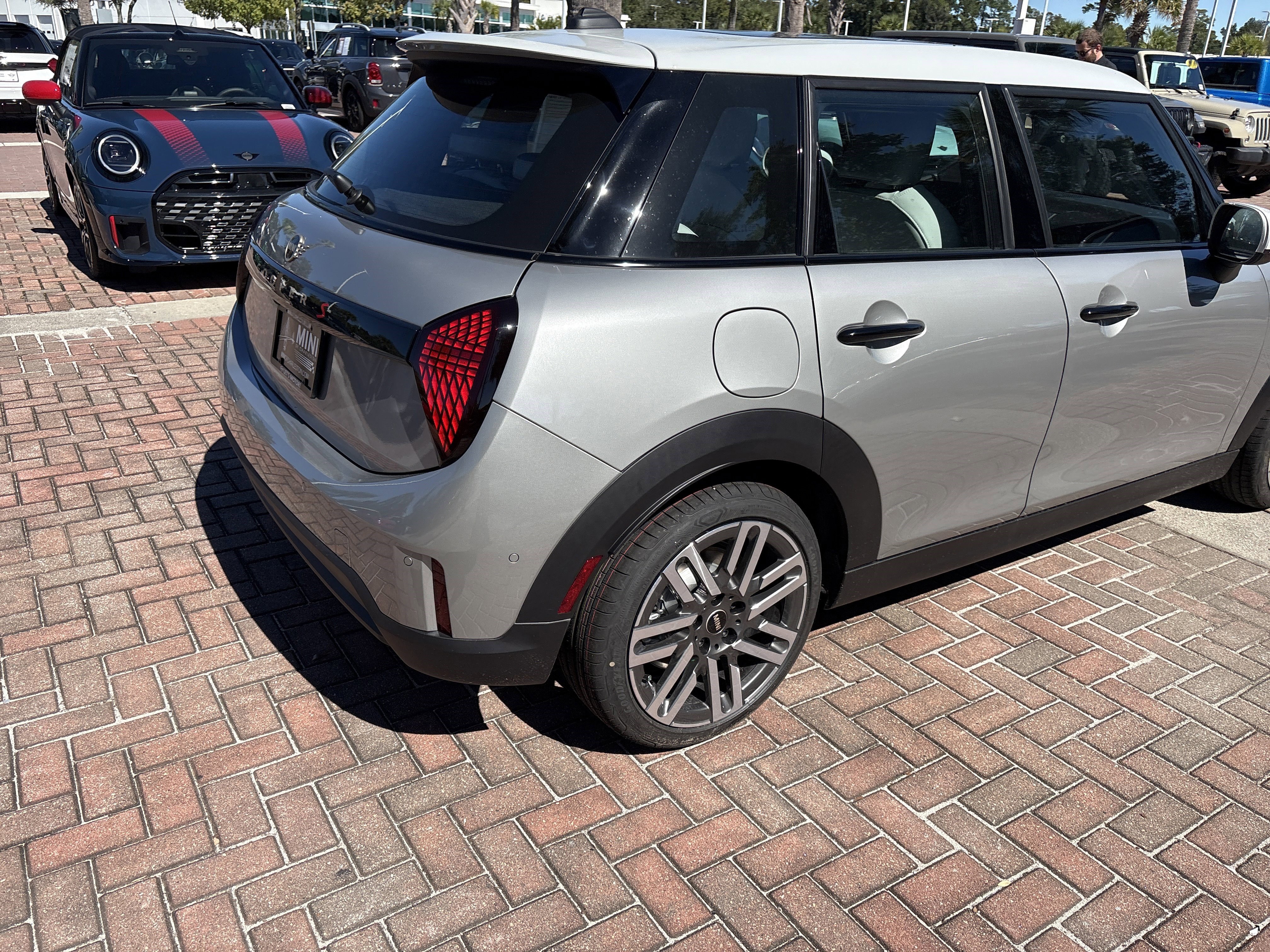 Used 2026 MINI Cooper S image 9