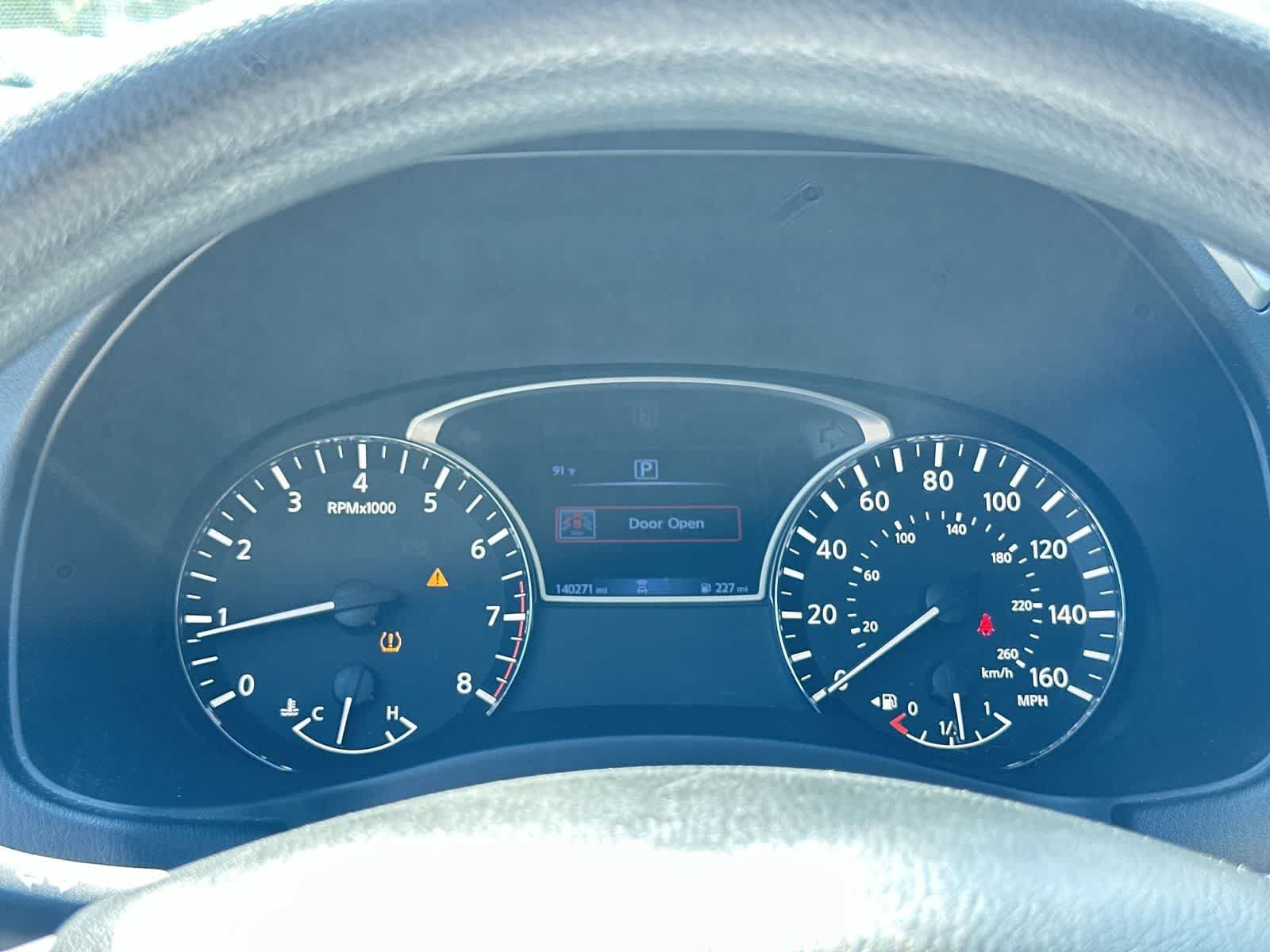 Used 2020 Nissan Pathfinder S FWD image 23