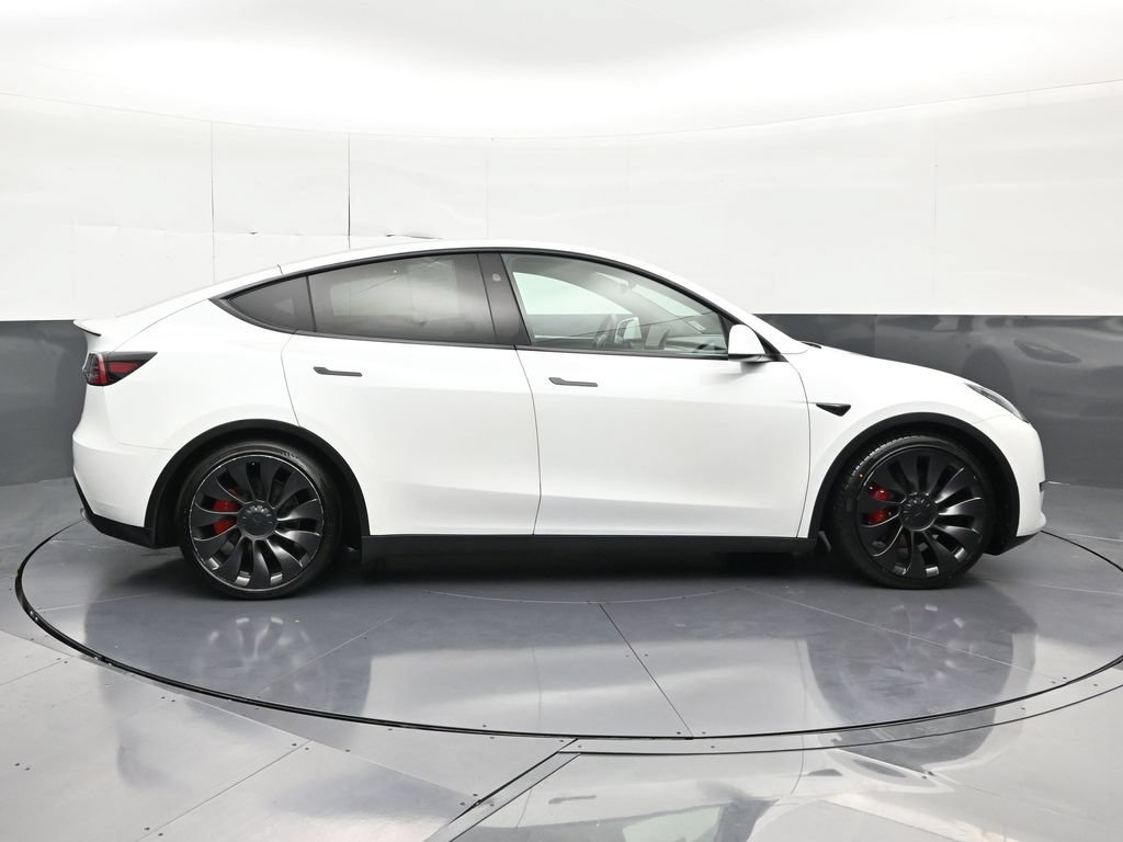 Used 2023 Tesla Model Y Performance AWD/4WD image 6