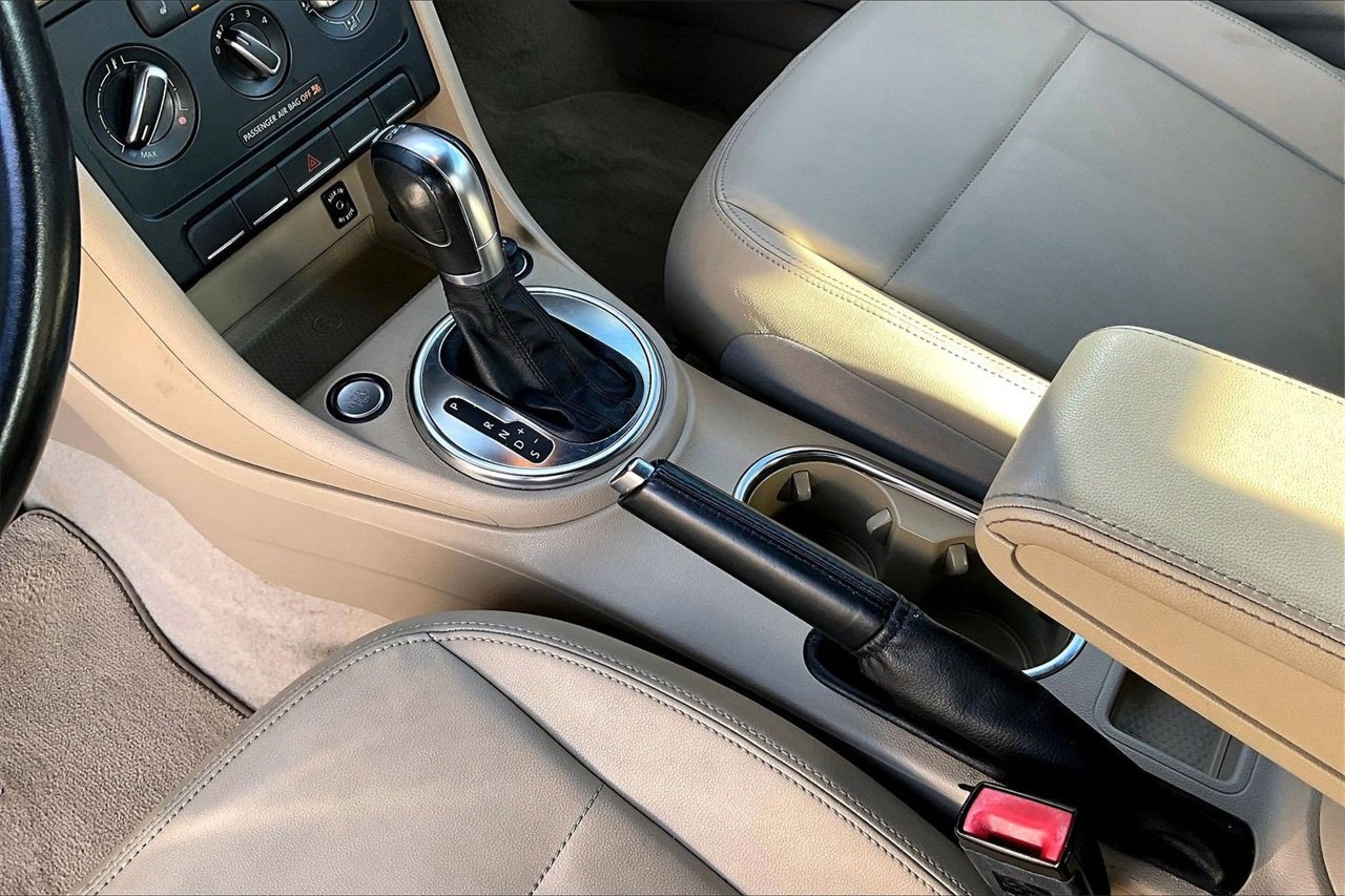 Used 2013 Volkswagen Beetle TDI image 26