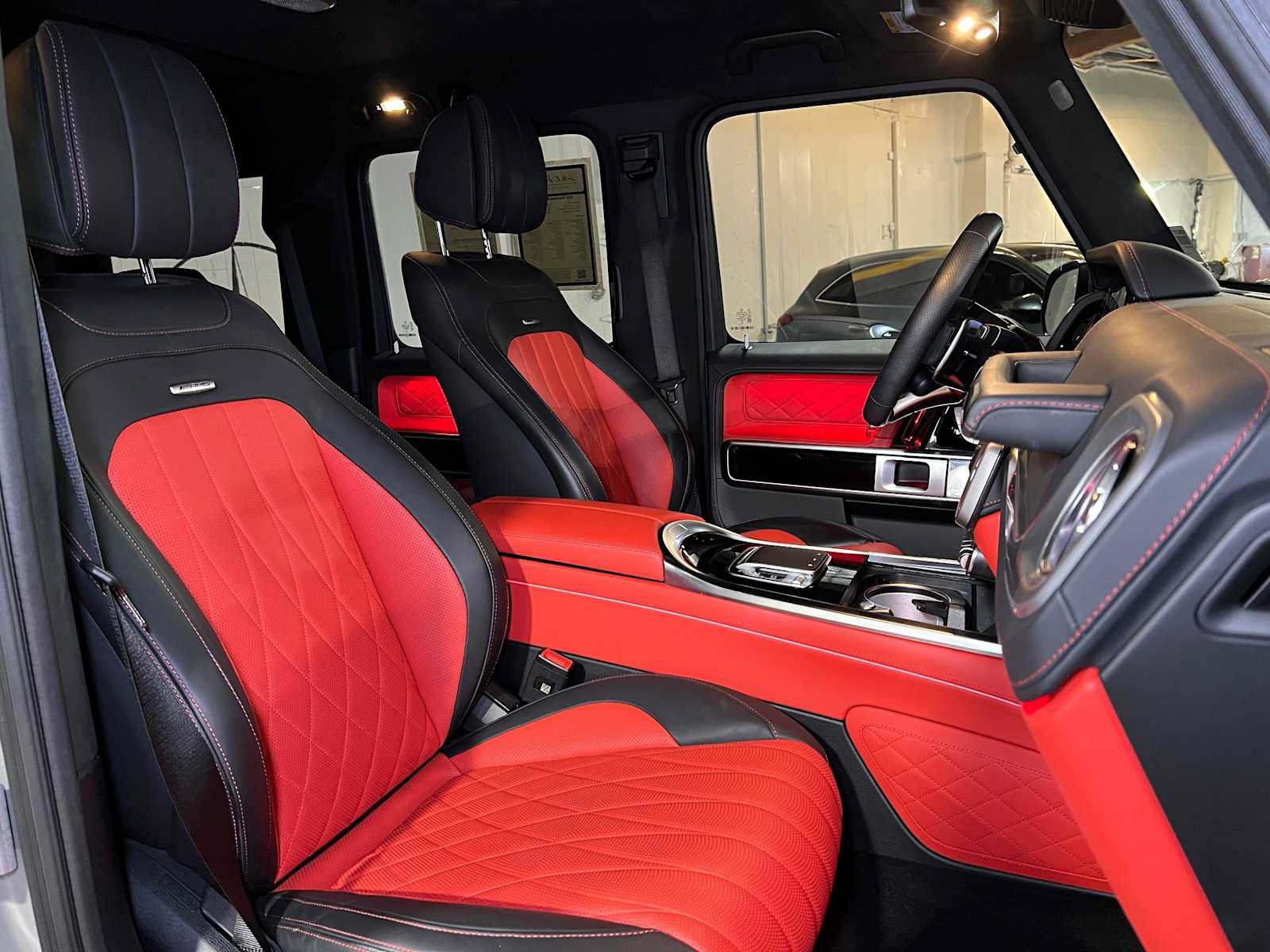 Used 2025 Mercedes-Benz G 63 AMG 4MATIC image 14